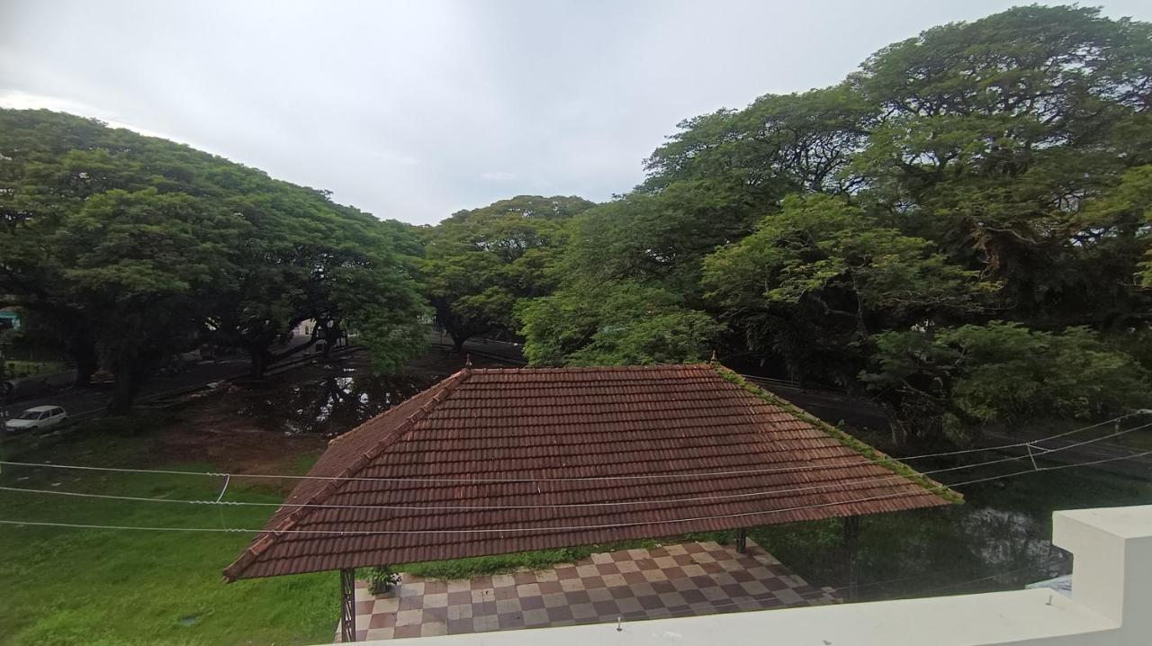 De Banyan Fort Homestay Kochi Exterior photo